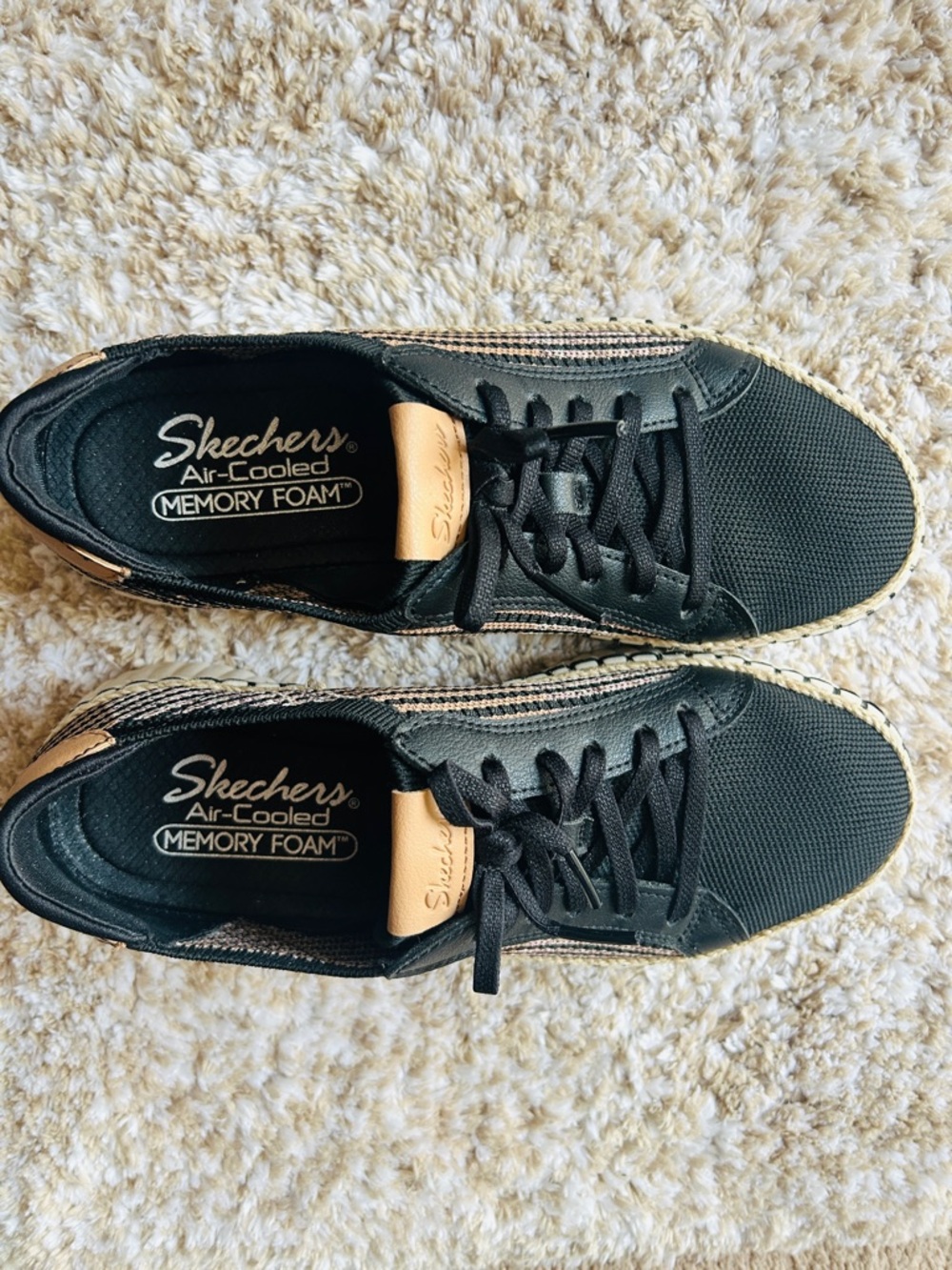 Skechers Women’s Black Casual Memory Foam Sneakers